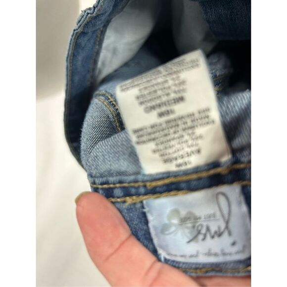 Just My Size size 16W average cropped jeans.  Embroidered on pockets - Picture 4 of 8